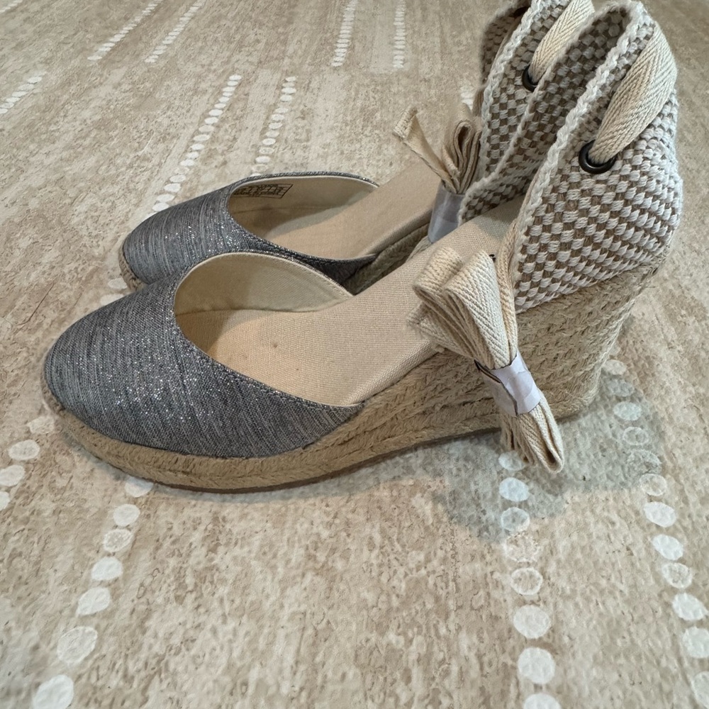 NWT Soludos Marseille Wedges
